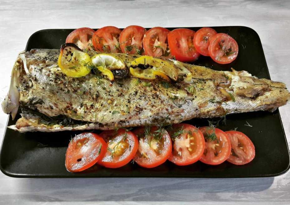 Минтай в духовке — 14 вкусных рецептов запеченной рыбы
