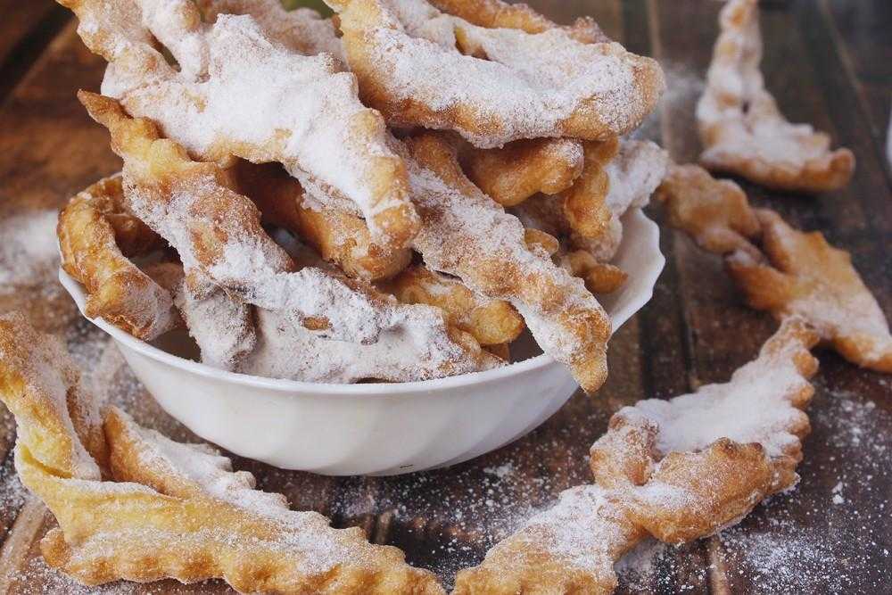 Хворост на кефире - рецепты вкусного десерта в домашних условиях