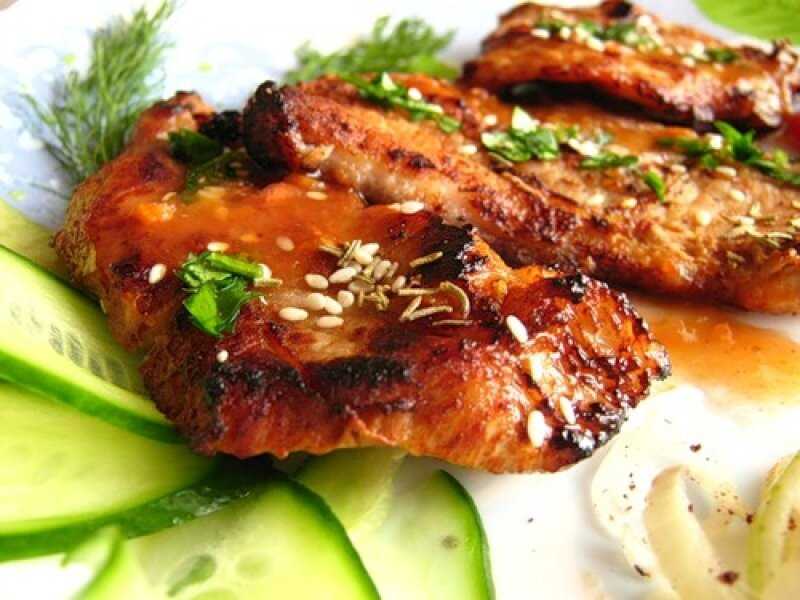 Свинина в духовке — 7 вкусных рецептов сочной и мягкой свинины