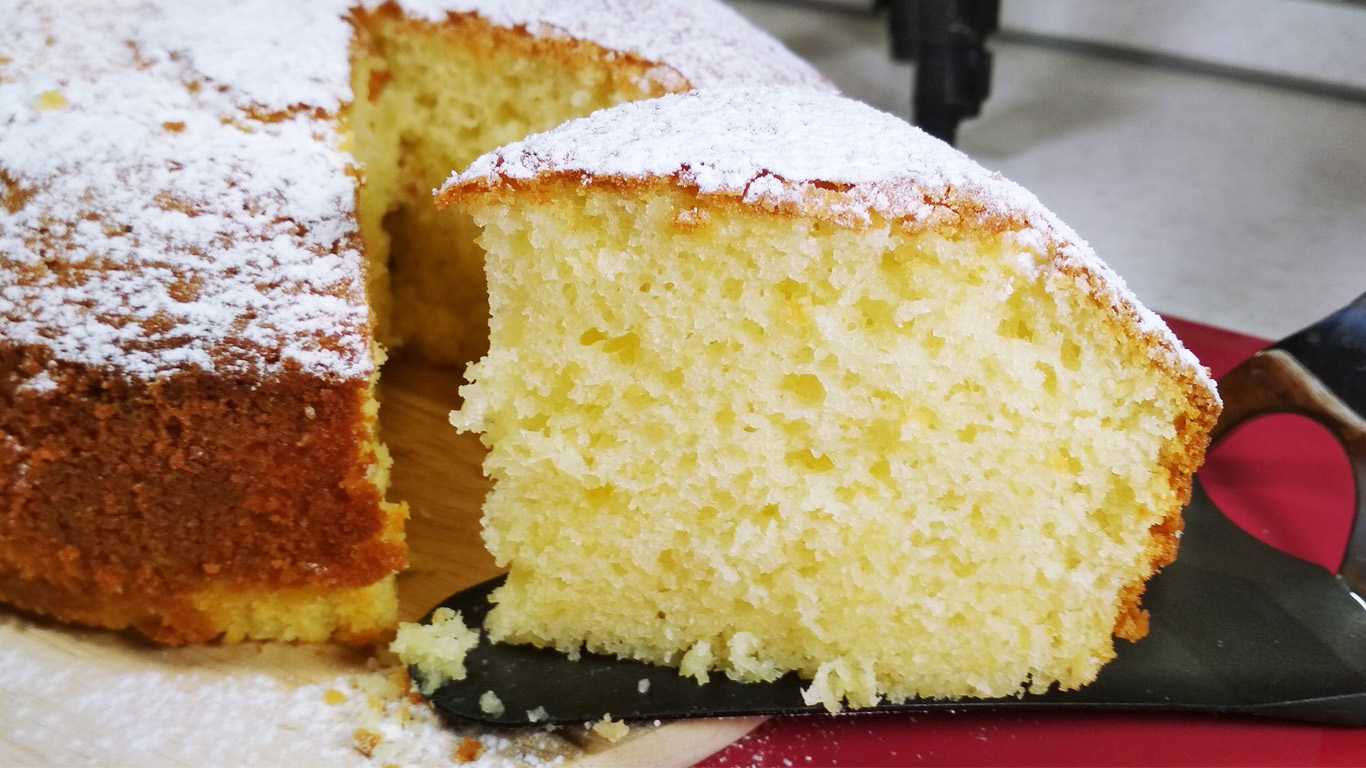 Необыкновенно нежный, вкусный и ароматный, вот как коротко можно описать этот невероятный пирог Ингредиенты простые, но вкус - совершенный Смело готовьте к семейному чаепитию или к приходу гостей