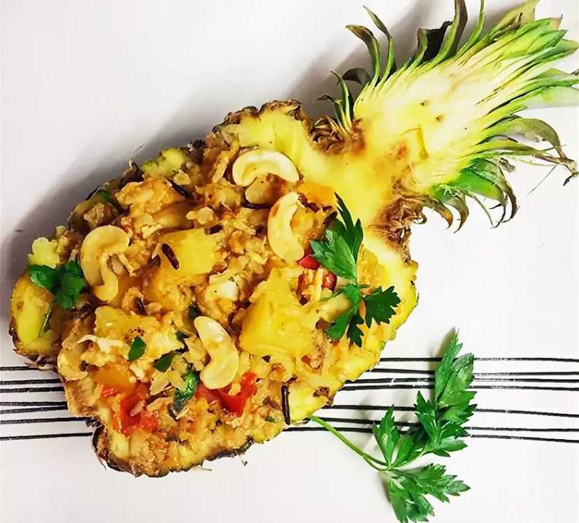 Курица с ананасами в духовке — 8 пошаговых рецептов с сыром, картошкой