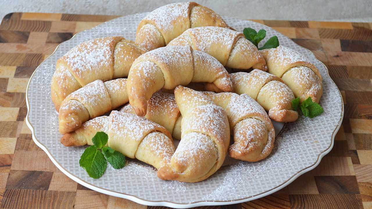 Рогалики с повидлом на сметане рецепт с фото