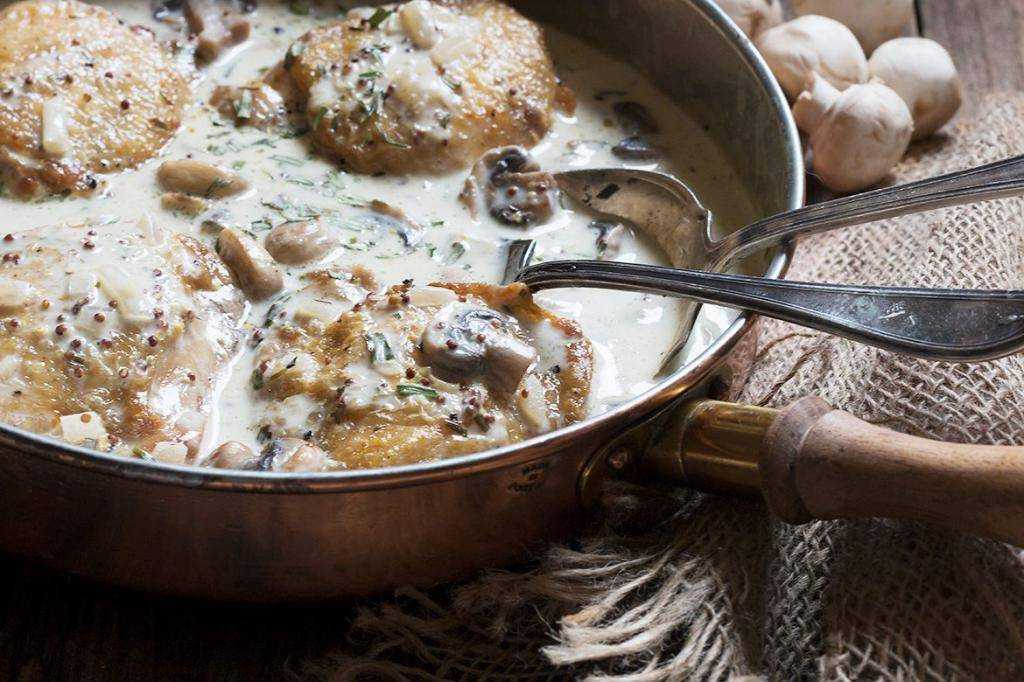 Курица в соусе на сковороде рецепты с фото
кокосово-томатный суп с омарами, имбирем и перцем чили