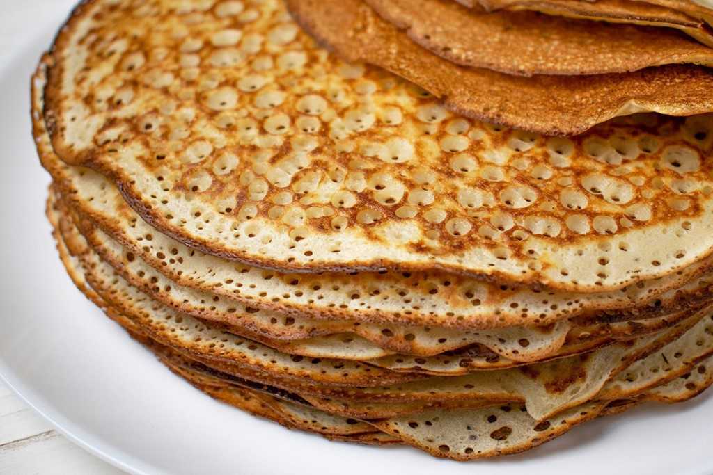 Толстые, пышные блины на кефире 5 простых и вкусных рецептов