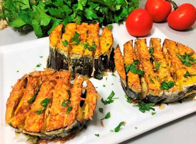 Карамелизированные баклажаны с хрустящей корочкой и помидорами. баклажаны в карамели из соевого соуса. рецепт с пошаговыми фото. баклажаны по-китайски. фото