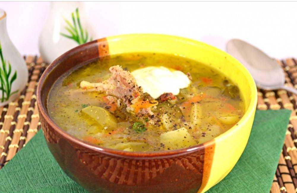 Рассольник в мультиварке (с рисом, курицей, перловкой)
