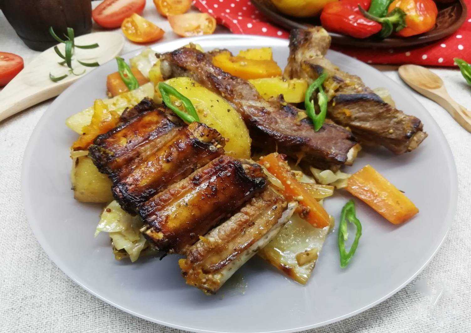Свиные ребрышки в духовке – как просто и вкусно запечь свиные ребра
