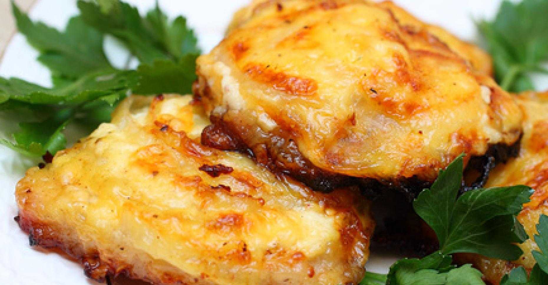 Мясо свинины по французски с грибами в духовке