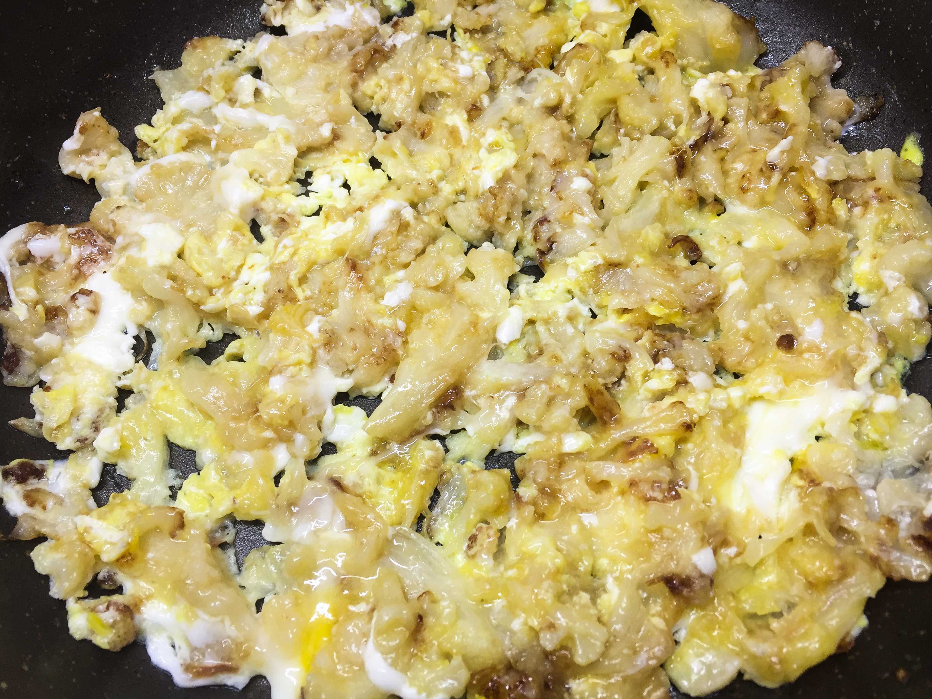 Цветная капуста с сыром, яйцом и чесноком |