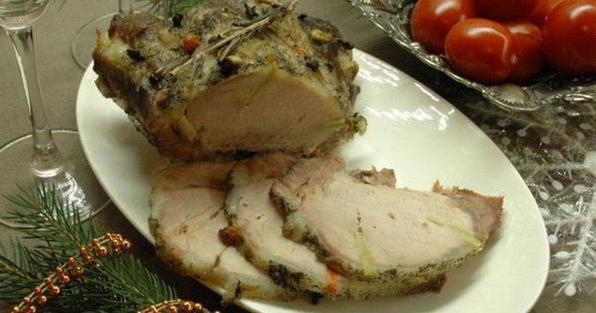 Свинина в духовке — 16 простых и вкусных рецептов
