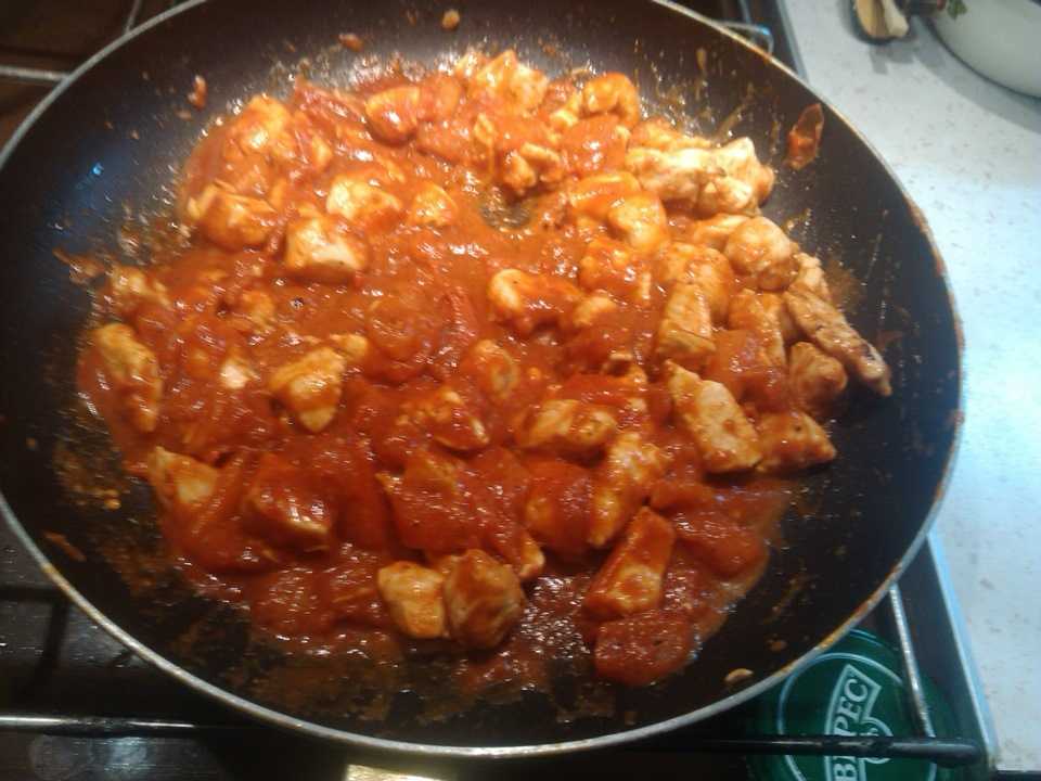Подлива из куриной грудки: вкусный пошаговый рецепт