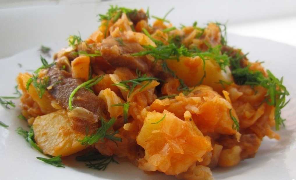 Тушеная капуста с мясом