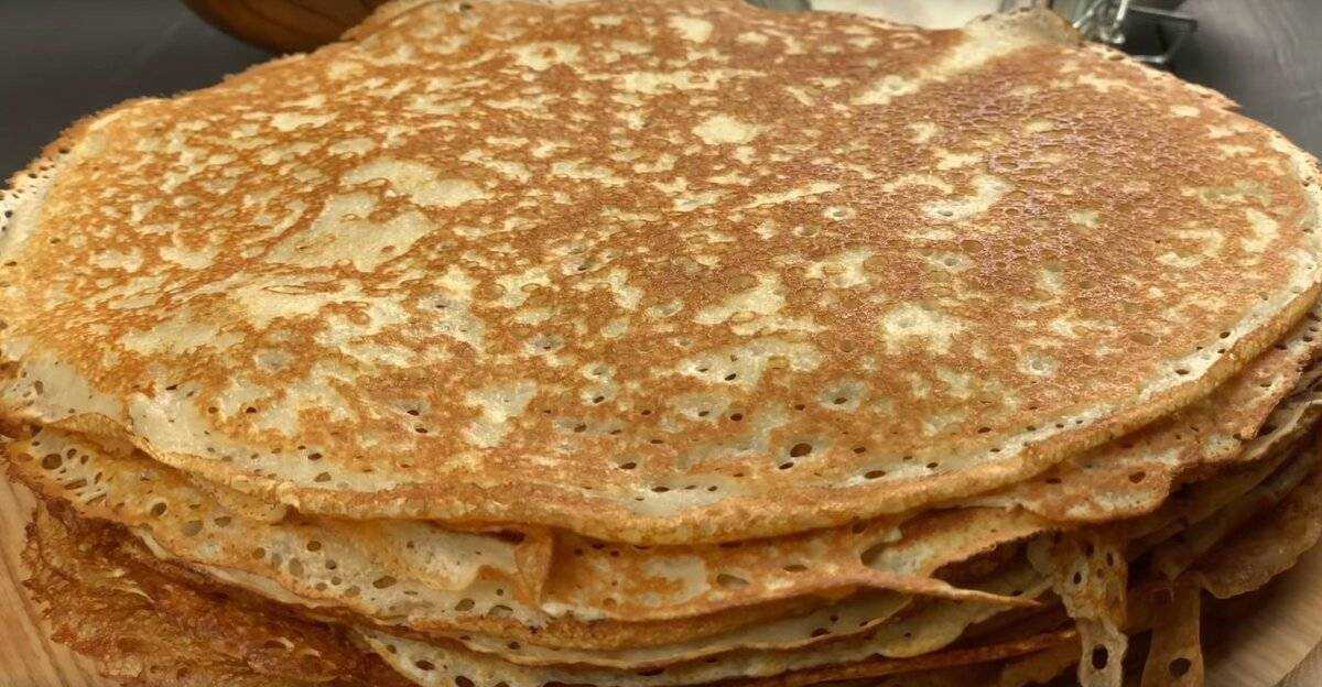 Тонкие блины на молоке: 10 простых, но вкусных рецептов блинчиков с дырочками