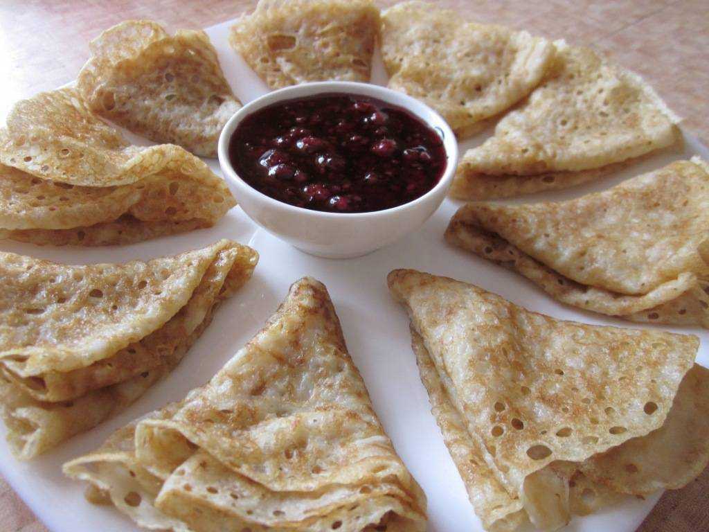 Постные блины: рецепты на минералке, дрожжах и без