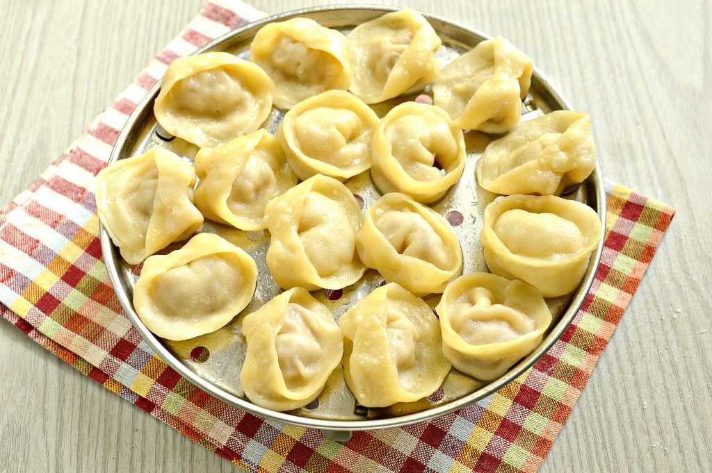 Домашние пельмени — получаются очень вкусными. 5 простых рецептов