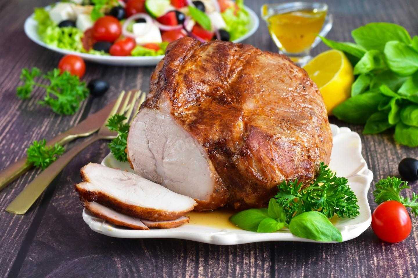 15 рецептов сочной и мягкой говядины в духовке