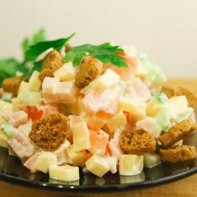 Салат малибу с курицей