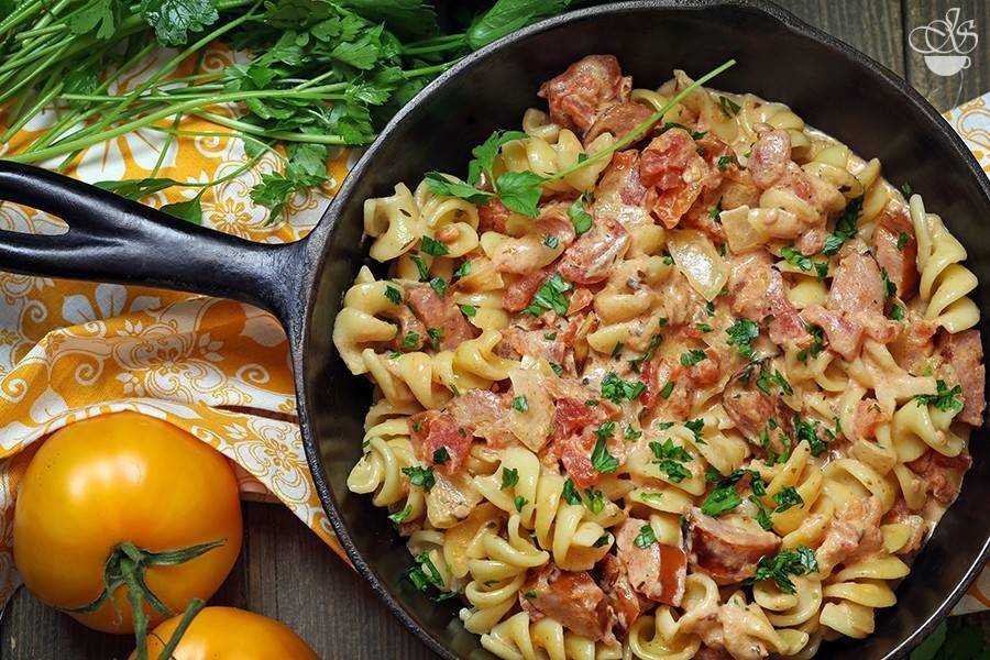 Макароны с яйцом на сковороде - кушаем вкусно