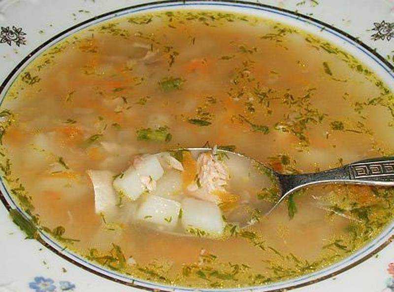 Уха из сайры консервированной - рецепт с рисом