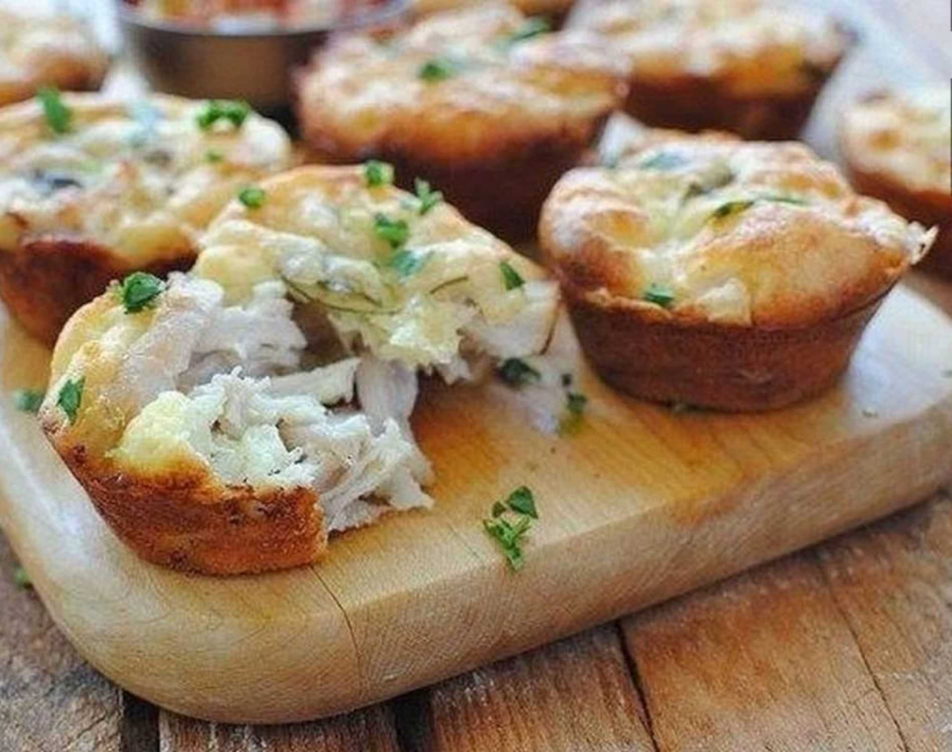 Маффины с курицей и сыром – вкусная и сытная закуска на праздник и каждый день.