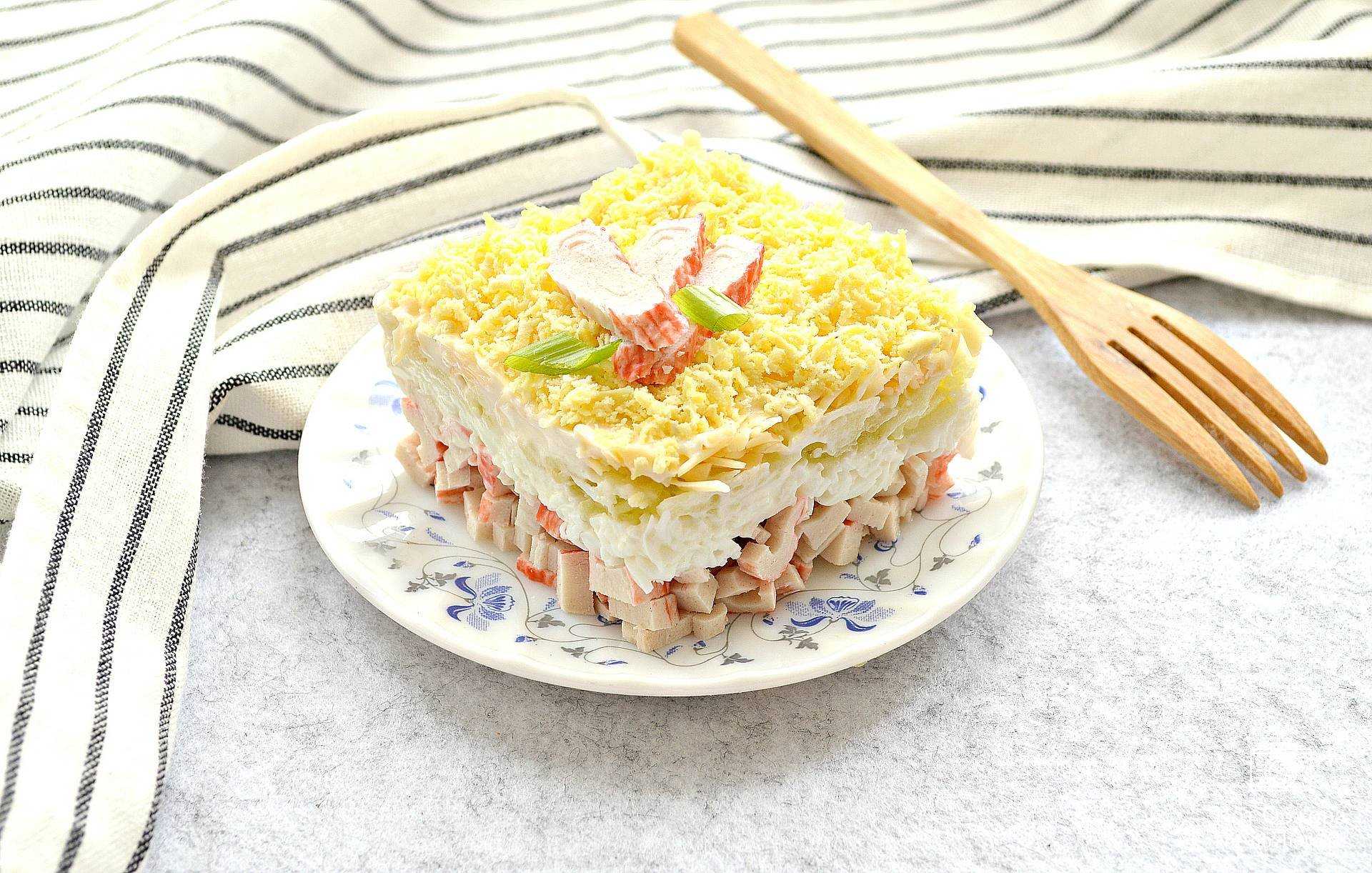 Салат нежность с яблоком и сыром