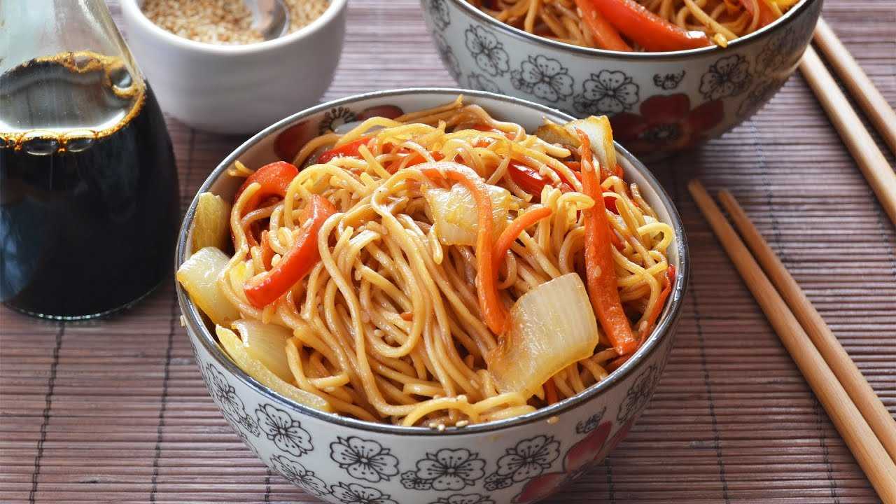 Соба со свининой и овощами - рецепт лапши в соусах (севом и терияки)