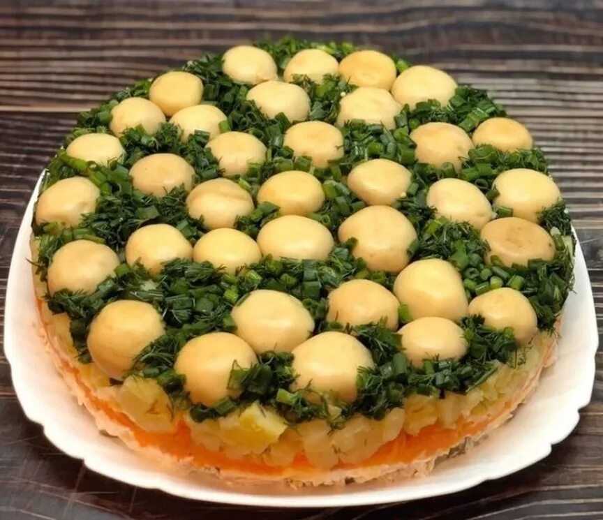 Салат грибная поляна с опятами