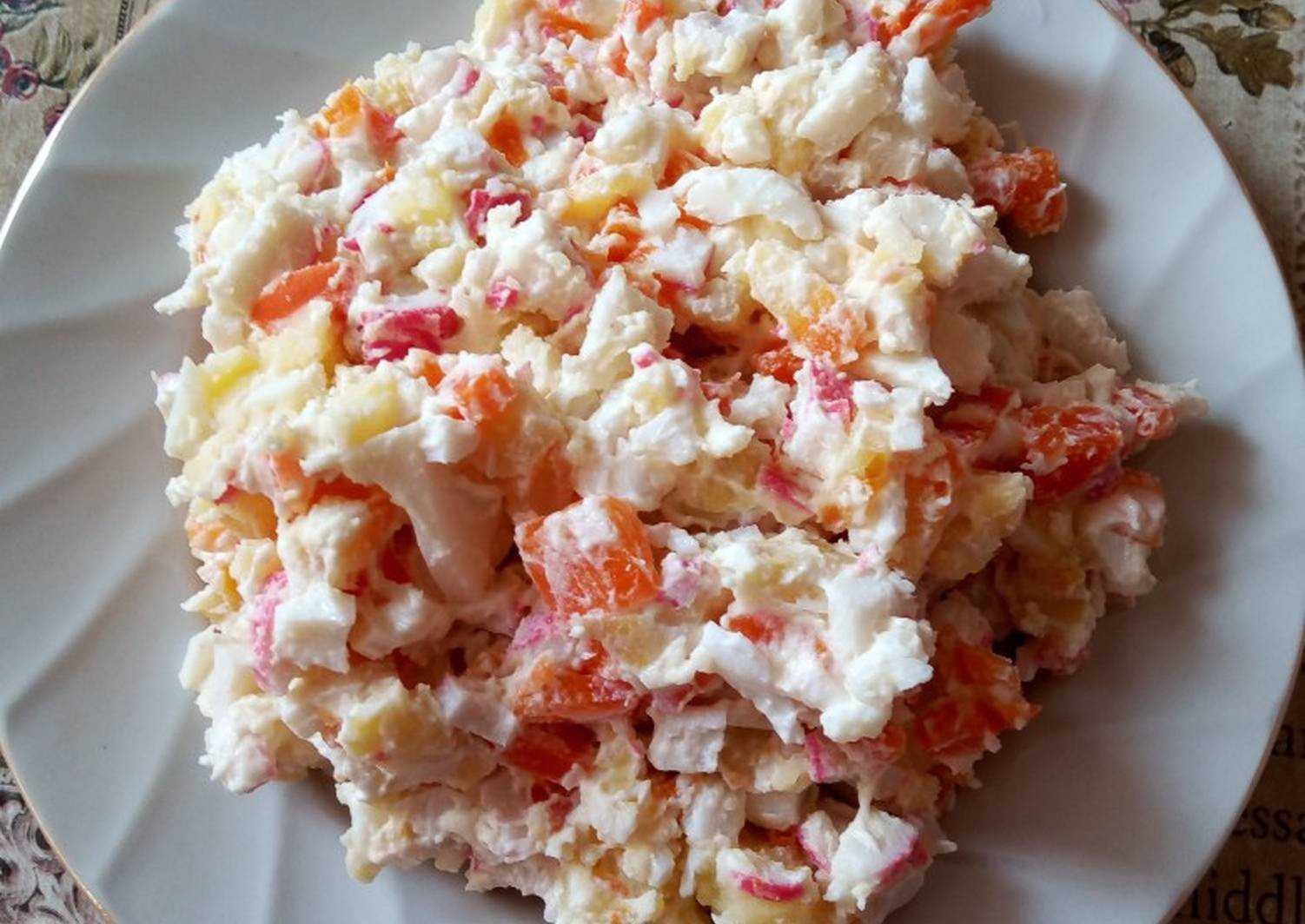 Салат с крабовыми палочками — 16 рецептов очень вкусного салата