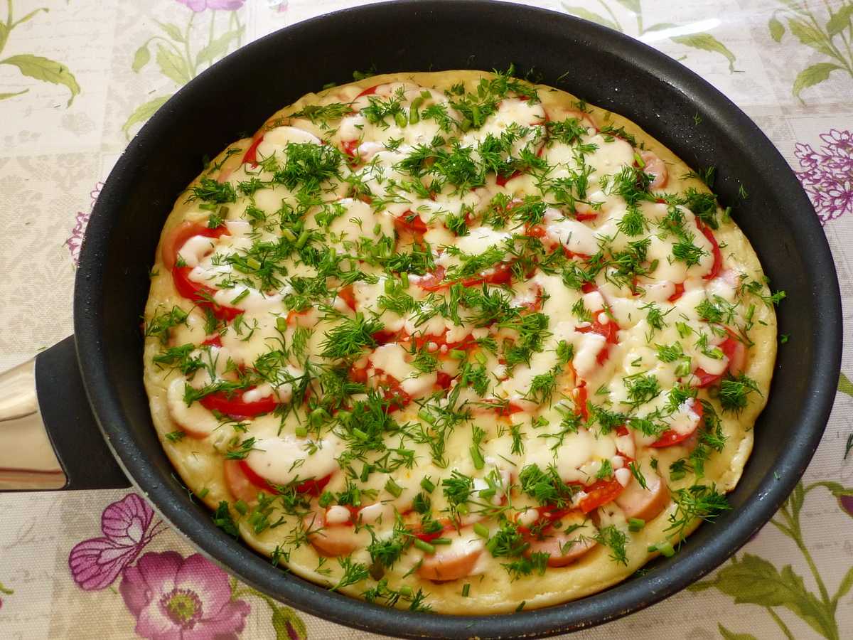 Быстрое и вкусное тесто для пиццы – самые простые рецепты приготовления с фото