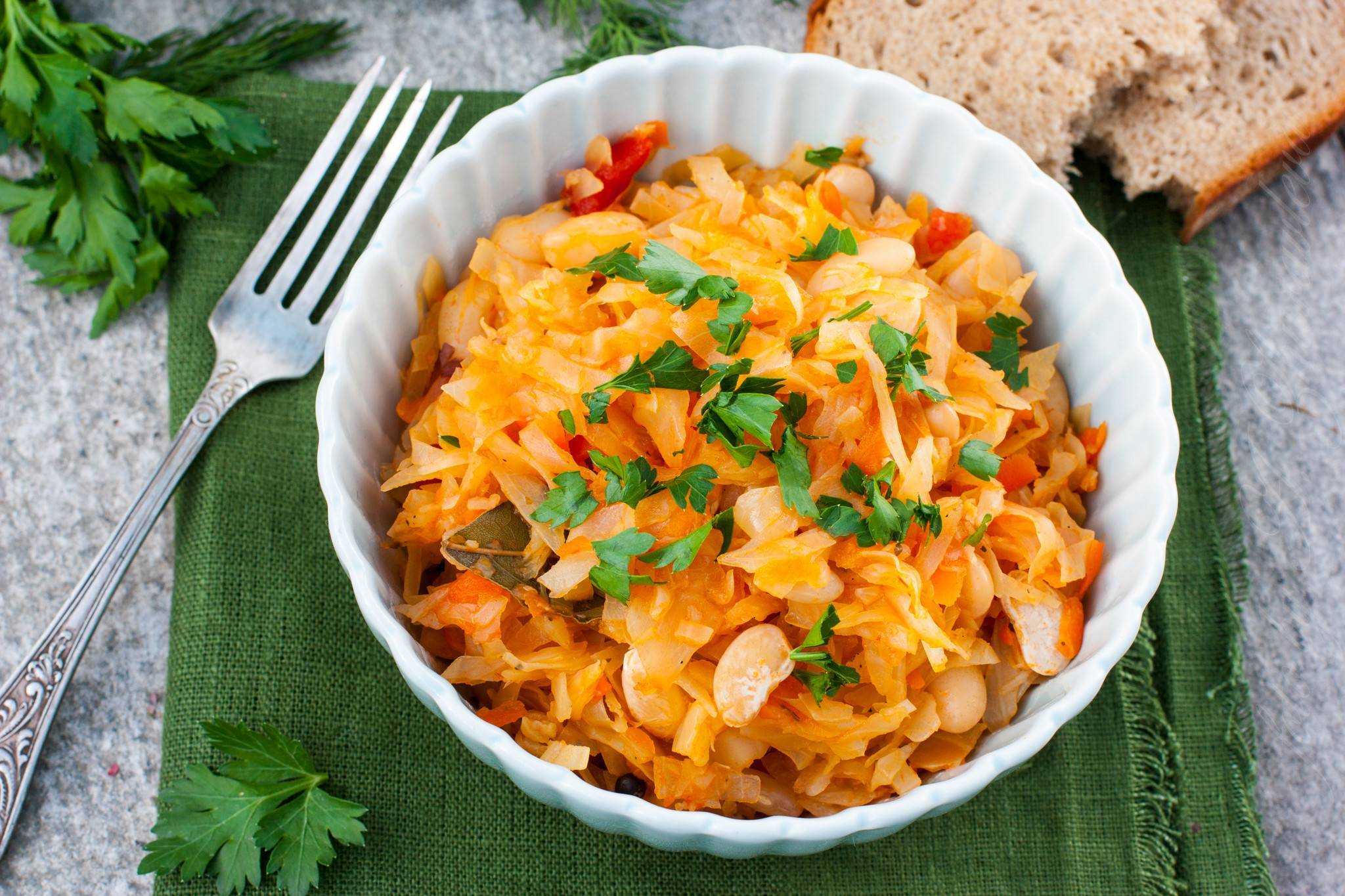 Тушеная капуста с мясом