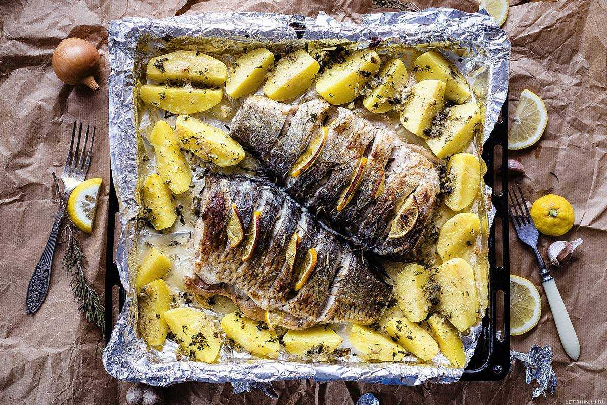 Как приготовить сазана в духовке вкусно – рецепты