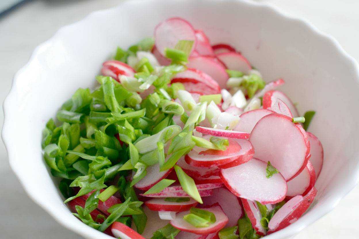 Салат из редиски. простые и вкусные рецепты