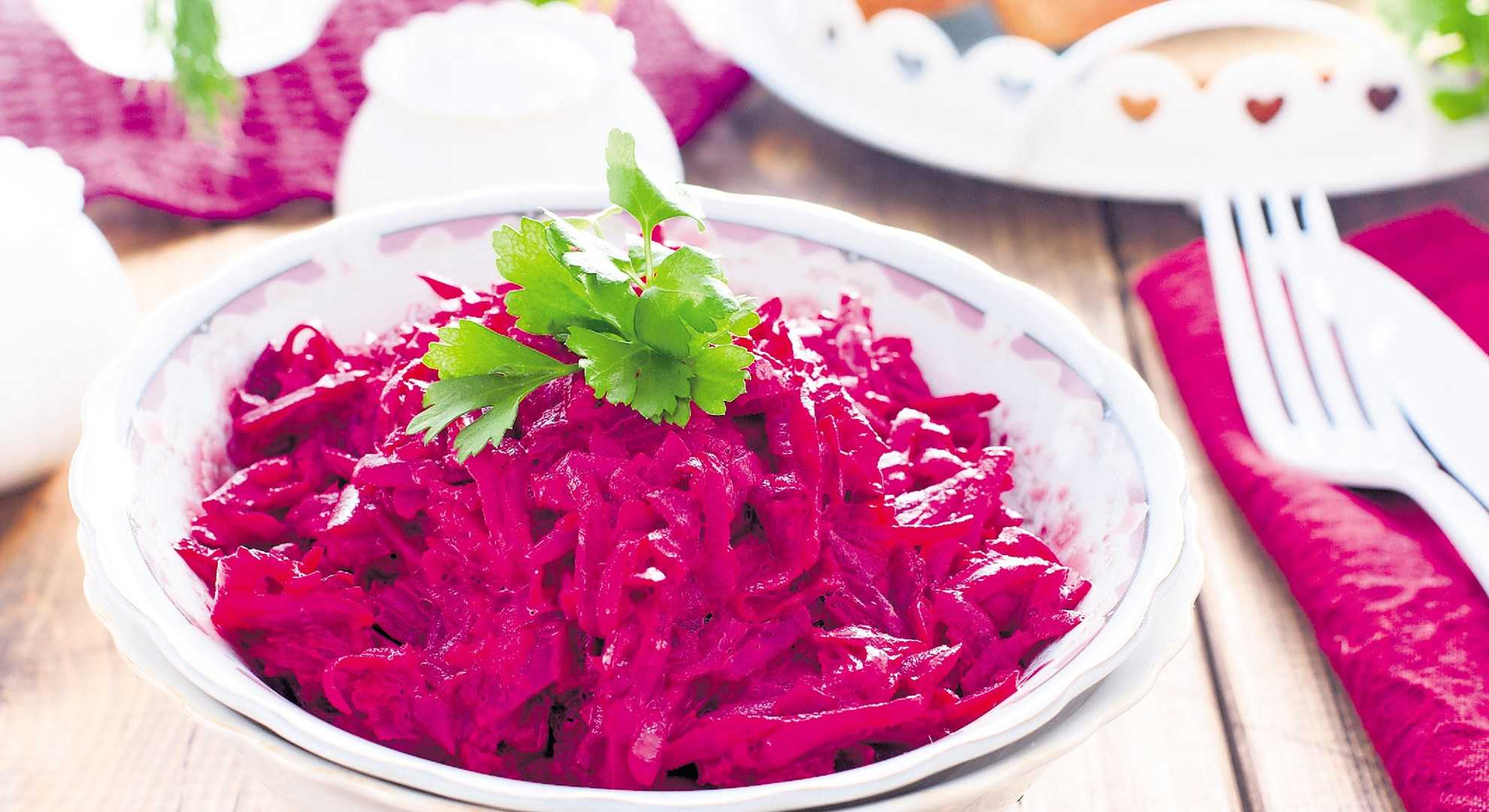 Свекла с орехами и майонезом
