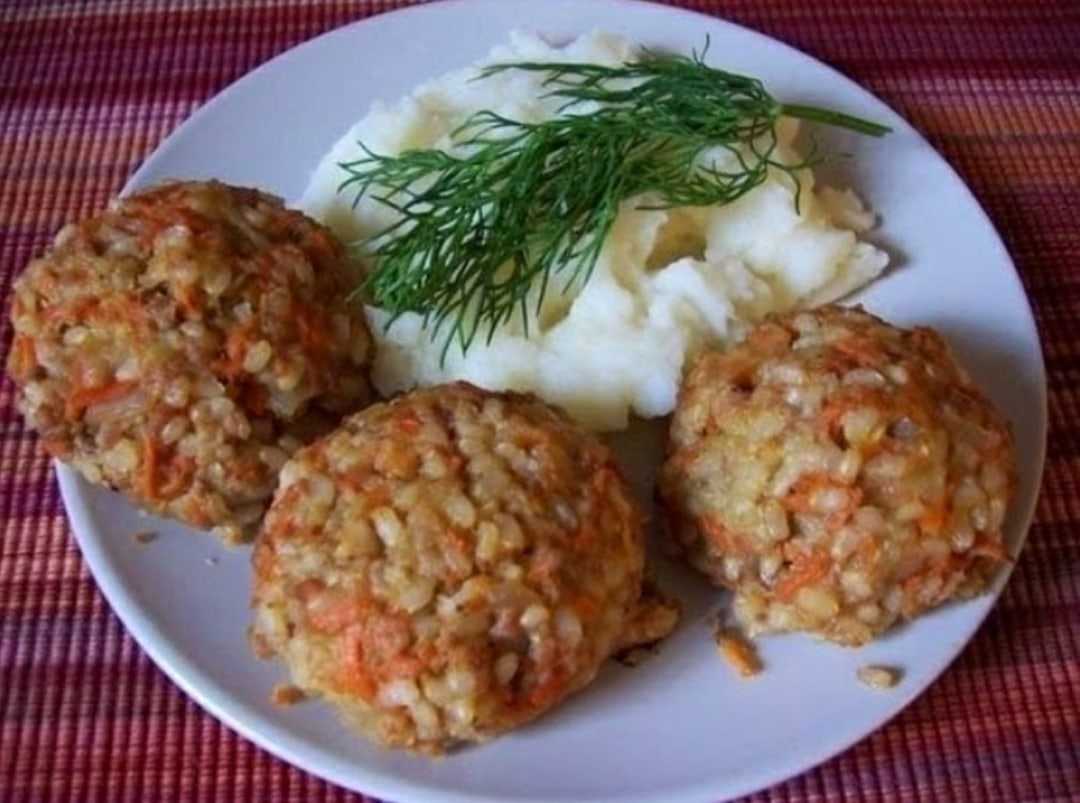 Вкусные котлеты с рисом - 89 фото