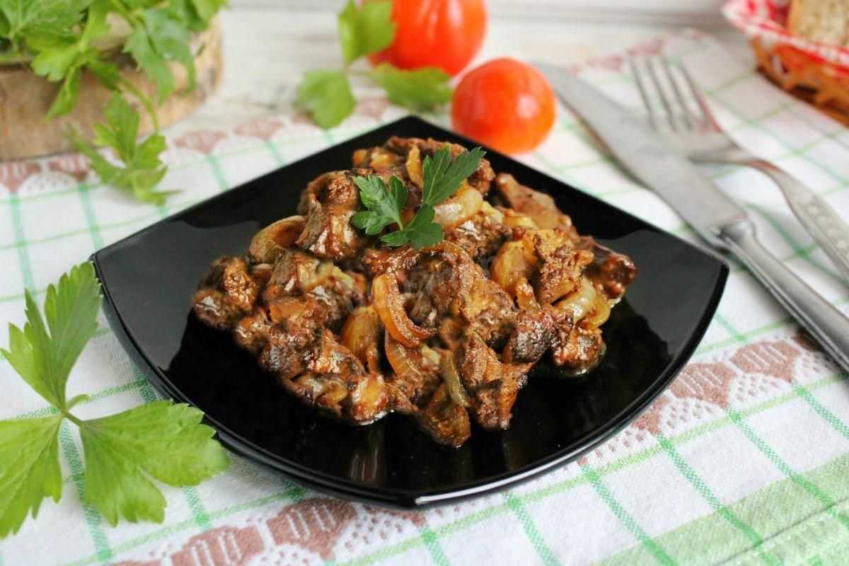 Куриная печень жареная с луком – вкусные секреты простых продуктов: рецепт с фото