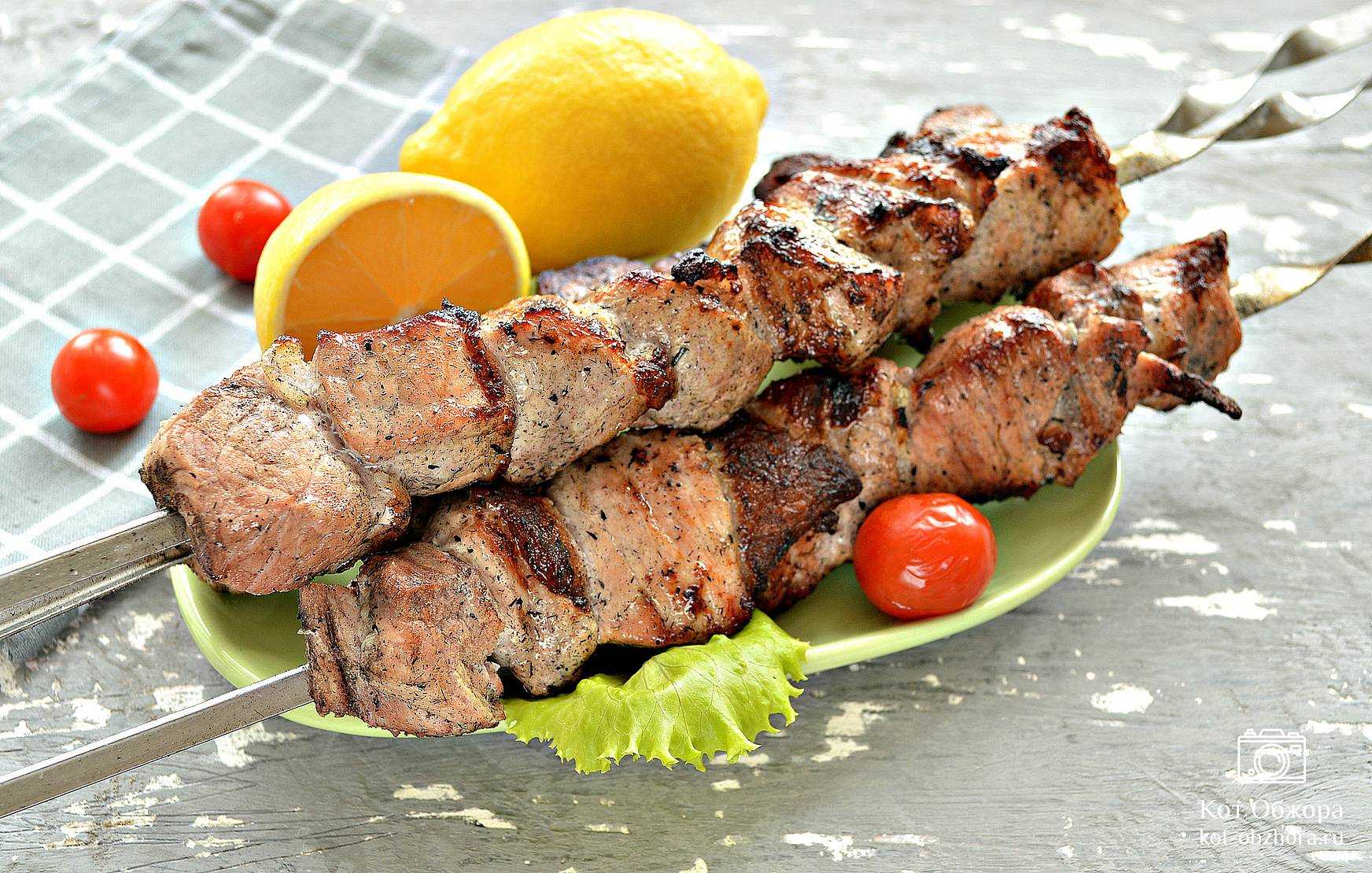 Шашлык из свинины и 6 самых вкусных маринадов, чтобы мясо было мягким