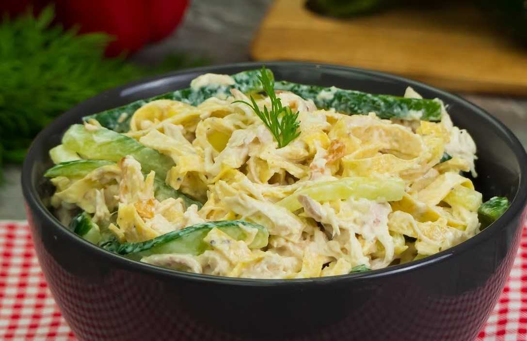 Блинные салаты с копченой колбасой: пошаговые рецепты с фото и видео