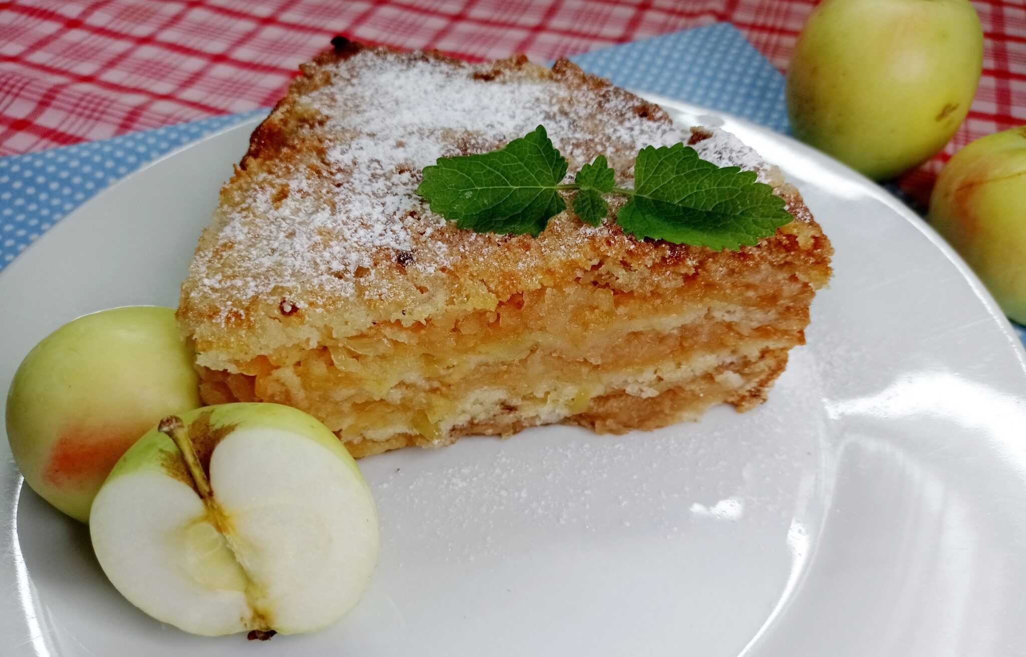 Насыпной яблочный пирог три стакана с манкой в духовке