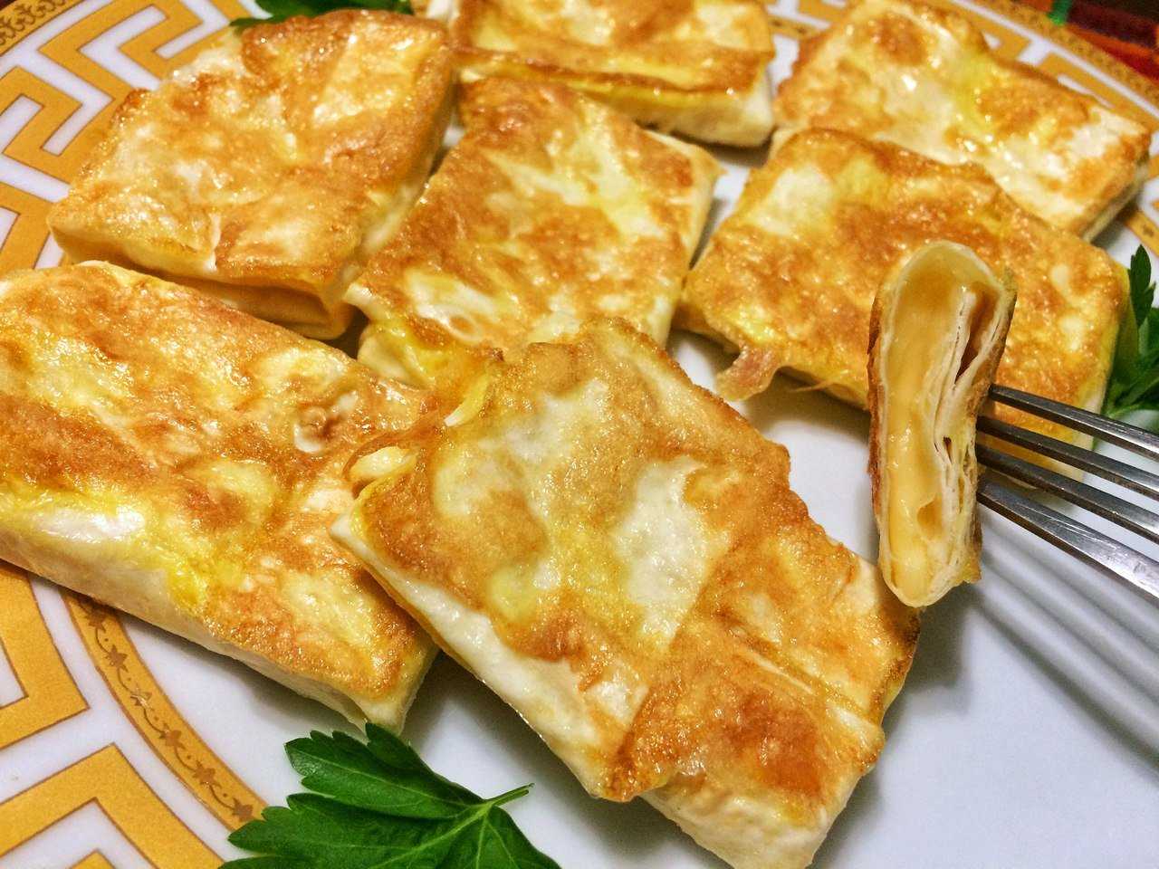 Конвертики из лаваша — 12 домашних вкусных рецептов приготовления