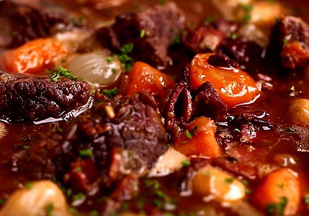 Говядина в красном вине в духовке, мультиварке: рецепты