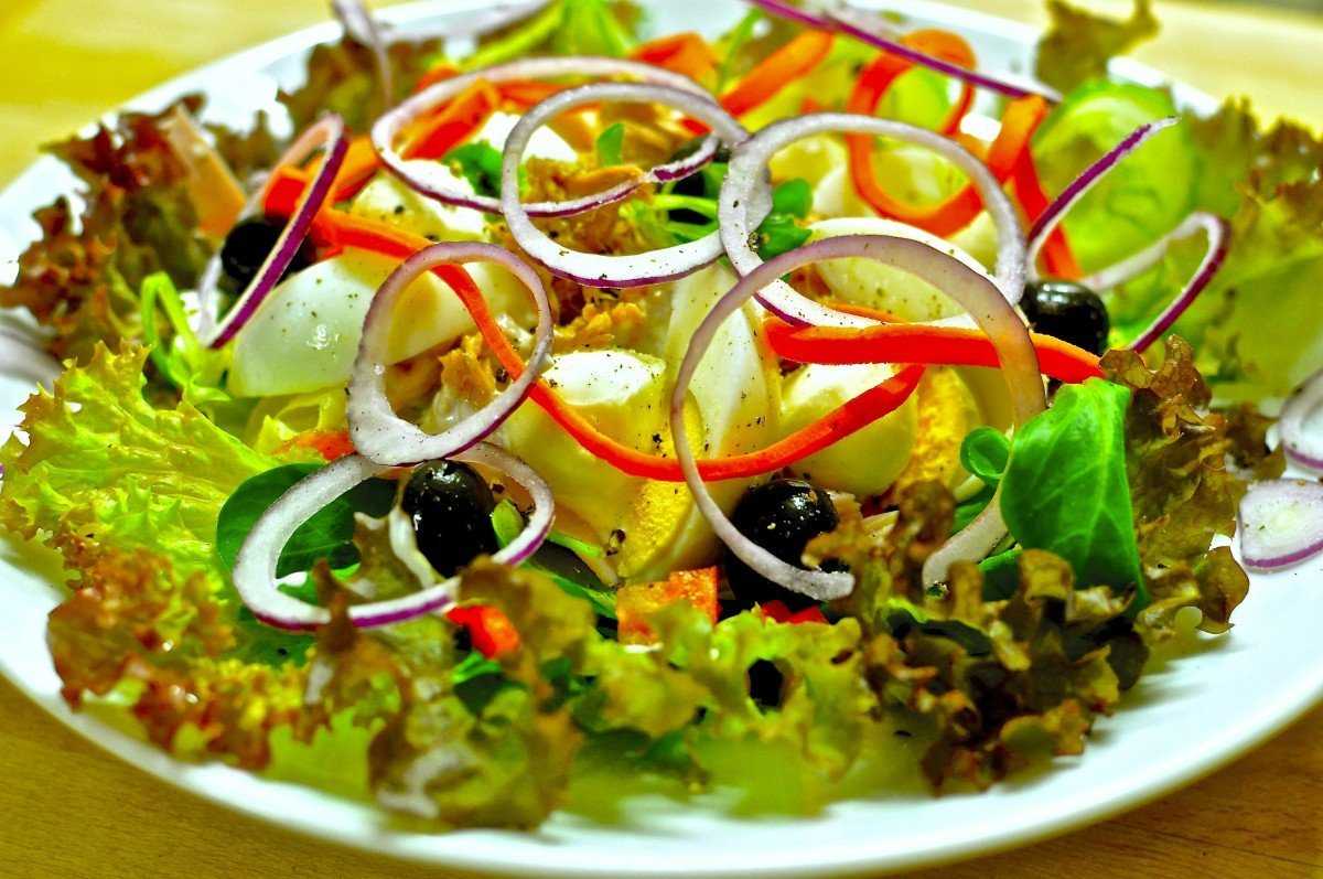 Топ 15 самых вкусных салатов на любой праздник (моя любимая подборка)