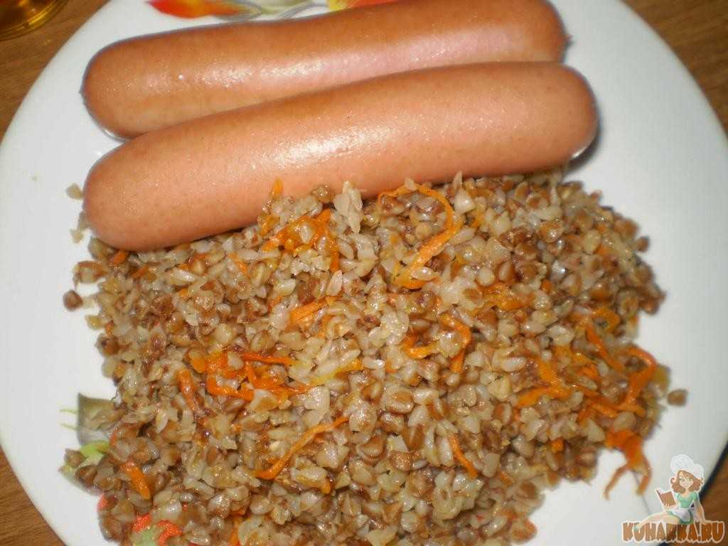 Простой рецепт гречки с овощами и сосисками пошагово с фото