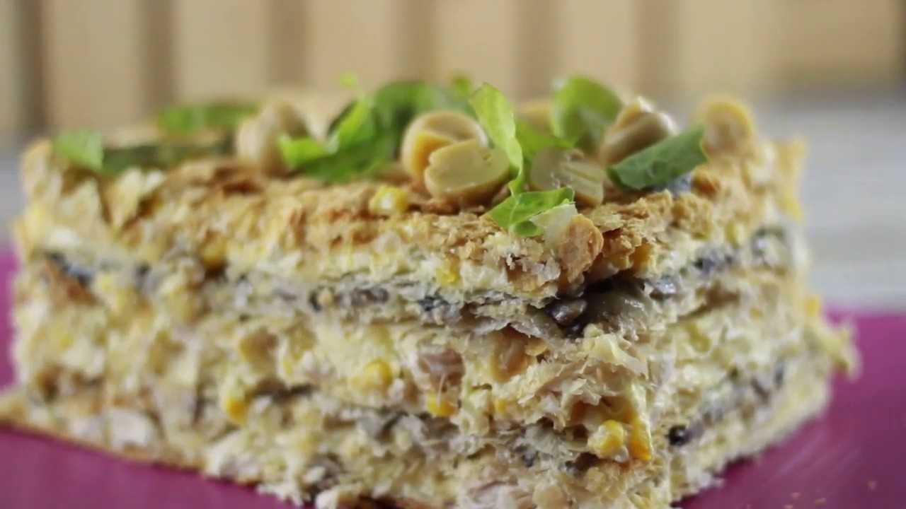 Закусочный наполеон: 3 пошаговых рецепта с фото
