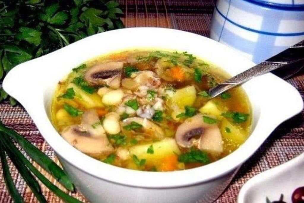Гречневый суп с шампиньонами, рецепт с фото