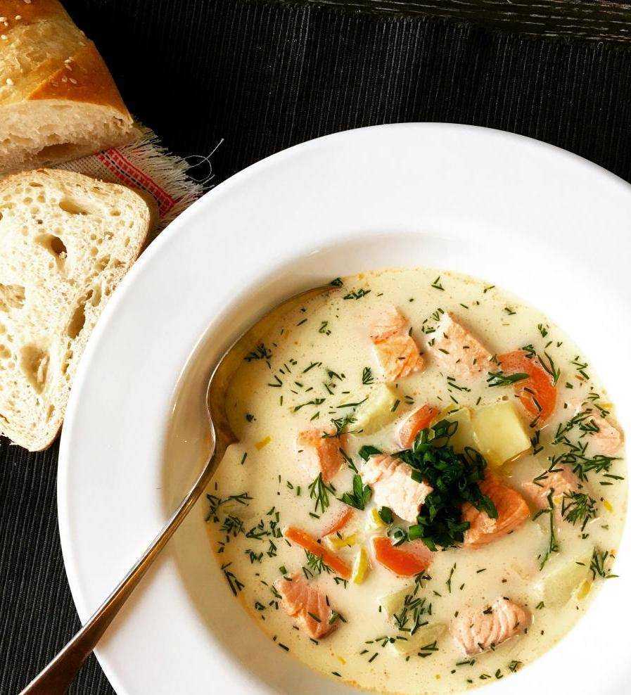 Готовим уху из форели: 15 рецептов на любой вкус