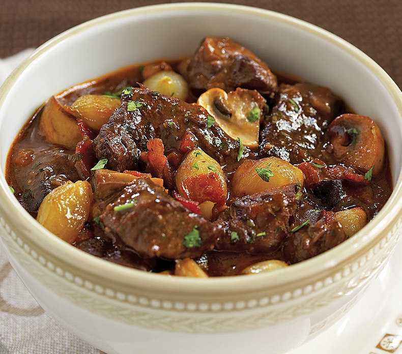 Мясо по-бургундски: традиции, рецепты с фото, калорийность