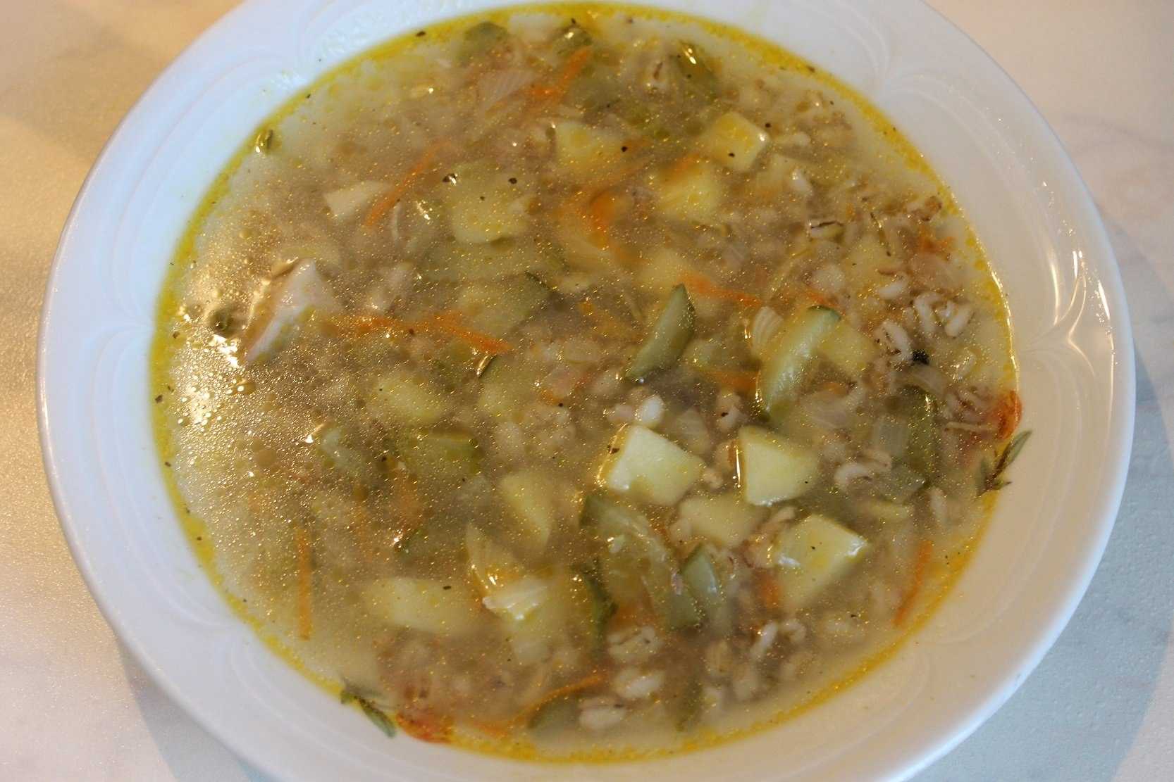 Рассольник классический с перловкой и солеными огурцами рецепт с фото пошагово и видео - 1000.menu