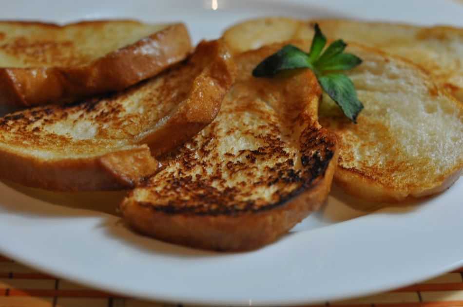 Вкусные гренки из батона – 6 простых рецептов приготовления гренок |