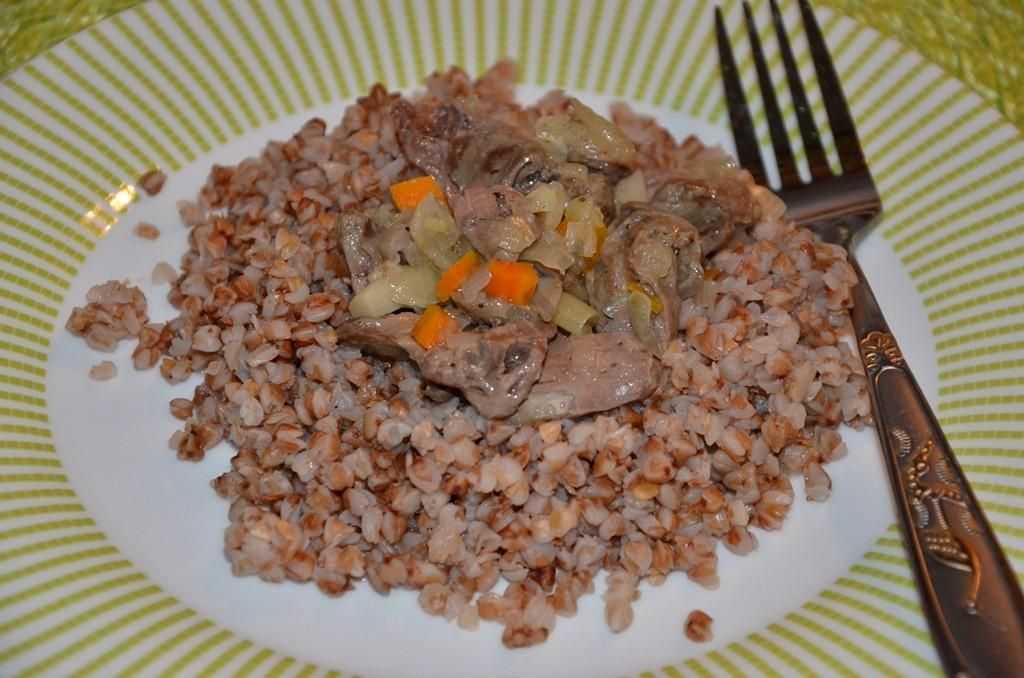 Подлива для гречки из овощей с мясом, пошаговые рецепты с фото