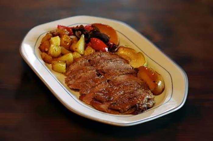 Утка тушеная - 17 домашних вкусных рецептов приготовления